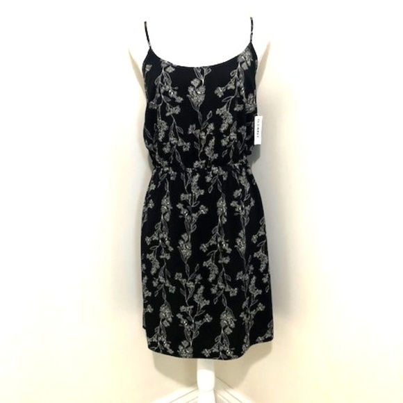 GAP Dresses & Skirts - Gap Black Floral Sleeveless Sun Dress
